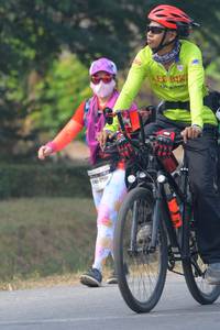 BIB: 
                            <button type="button" onclick="openModal(9917805)" class="btn btn-primary btn-sm float-right btn-popup" data-toggle="modal" data-target=".modal-high-quality">
                        <i class="fas fa-shopping-cart"></i> Add to Cart
                    </button>
                                            <button type="button" onclick="isThisMe(9917805, true)" class="btn btn-success btn-sm float-right btn-popup btn-isme hidden" data-toggle="tooltip" data-placement="bottom" title="นี่คือรูปของคุณใช่ไหม คลิกที่นี่เพื่อเอาเข้าอัลบั้ม">
                        <i class="fas fa-plus"></i> Add to album
                    </button>
                    <button type="button" onclick="isThisMe(9917805, false)" class="btn btn-warning btn-sm float-right btn-popup btn-isnotme hidden">
                        <i class="fas fa-ban"></i> Remove from album
                    </button>